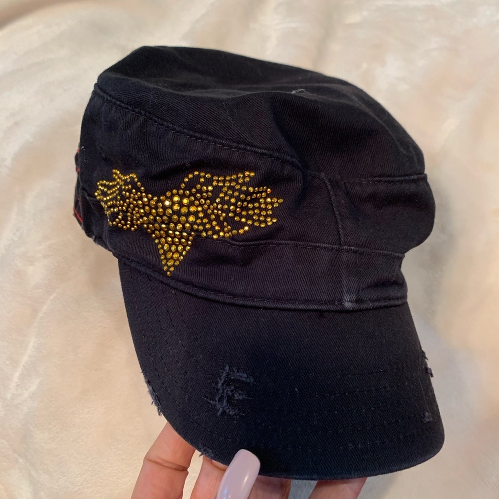 ❤️ Hats - Picture 2 of 6